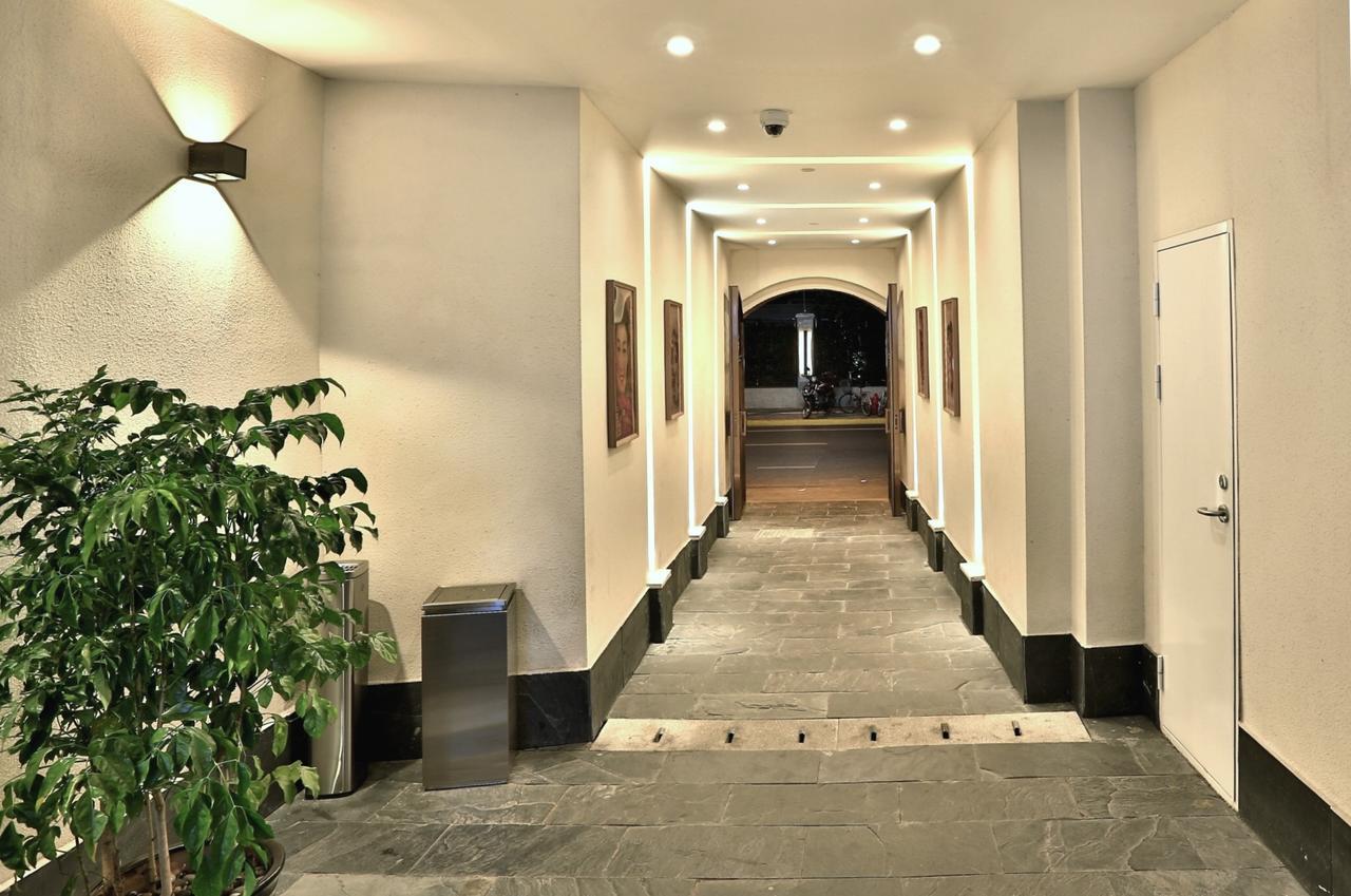 U Hotels Xintiandi เซี่ยงไฮ้ ภายนอก รูปภาพ
