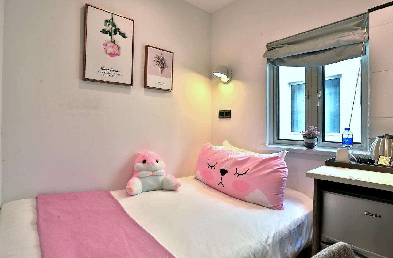 U Hotels Xintiandi เซี่ยงไฮ้ ภายนอก รูปภาพ