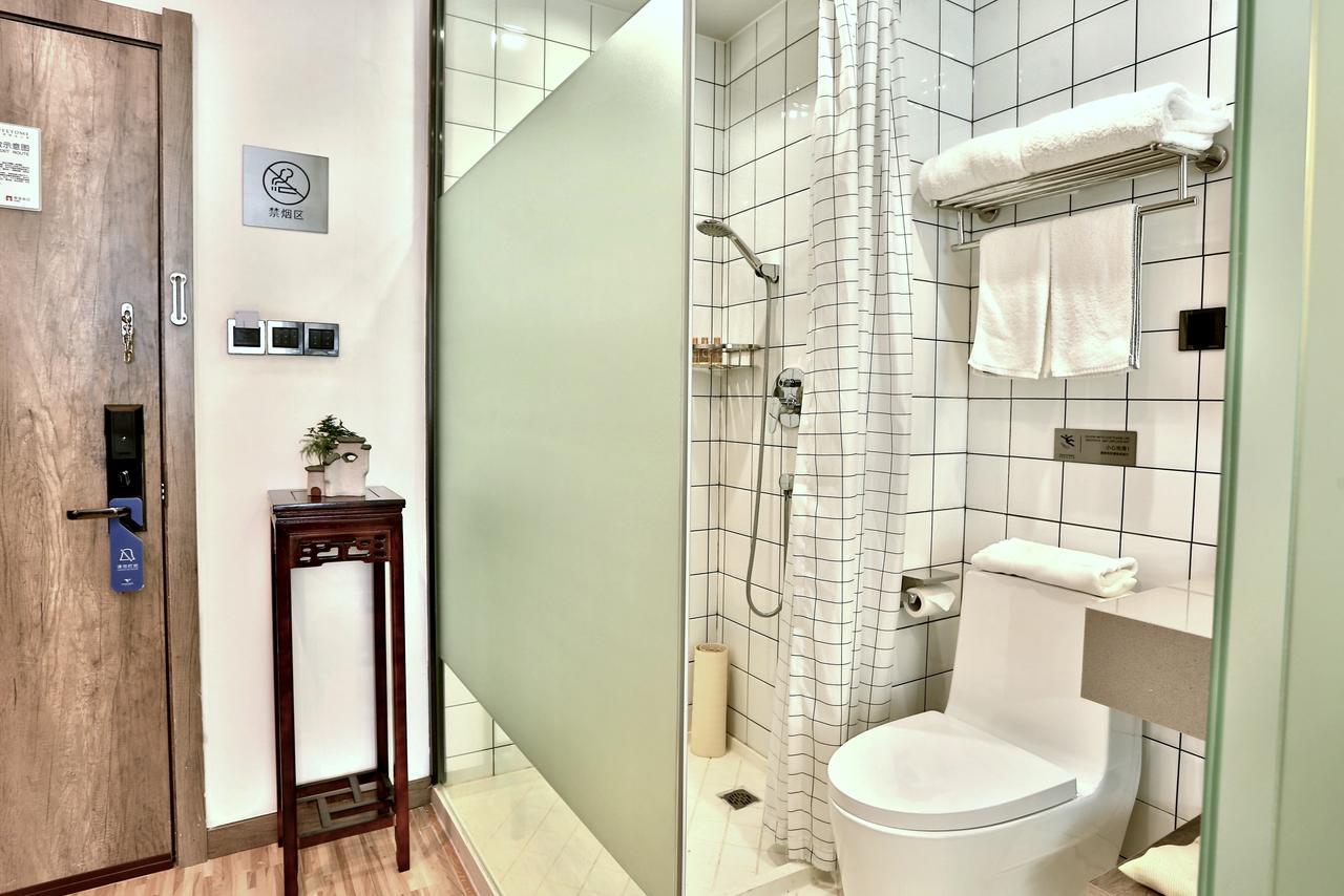 U Hotels Xintiandi เซี่ยงไฮ้ ภายนอก รูปภาพ