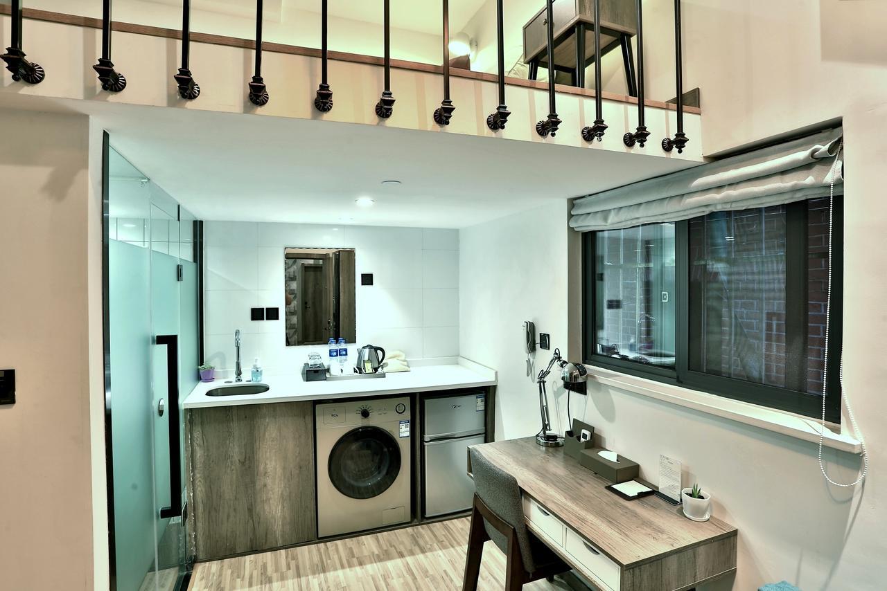 U Hotels Xintiandi เซี่ยงไฮ้ ภายนอก รูปภาพ