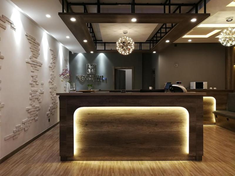 U Hotels Xintiandi เซี่ยงไฮ้ ภายนอก รูปภาพ